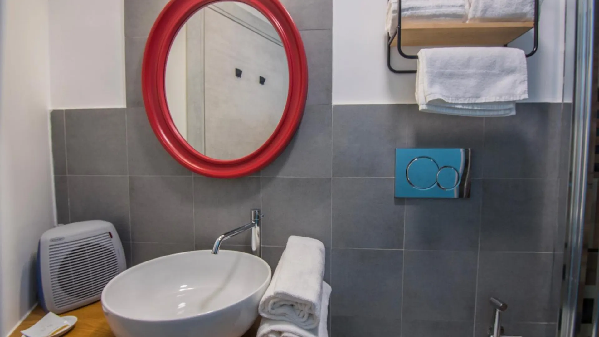 Duomo Porto University Suite Naples 0*,  Italy
